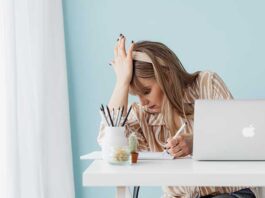 3-Signs-Of-Work-from-Home-Burnout